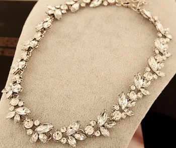 Factory Outlet svetlé luxusné Európske American fashion crystal náhrdelník krátkom odseku temperament listy 1