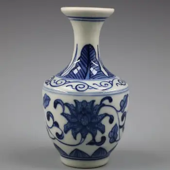 Rodina dekorácie zbierky starožitný porcelán váza s modrým a bielym zamotaný pobočiek a lotus vzory 5