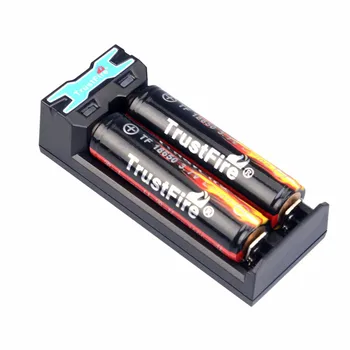TrustFire TR-016 5V Mini Univerzálna Mikro USB Nabíjačka + 2 x TrustFire Chránené 18650 2400mah Nabíjateľné Batérie 6